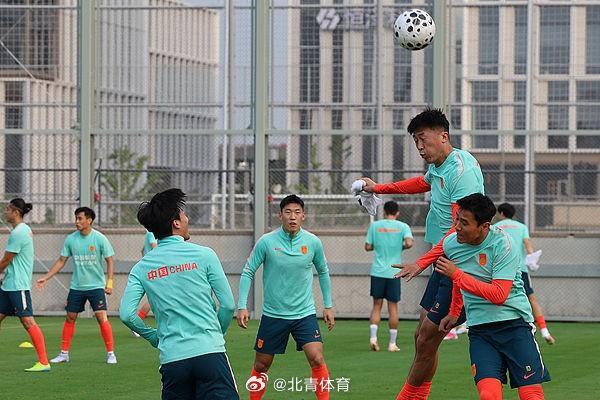 华体会体育官方入口-北青:国足抵达新加坡当晚就开练